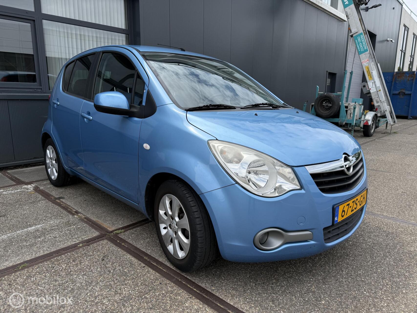 Foto van Opel Agila