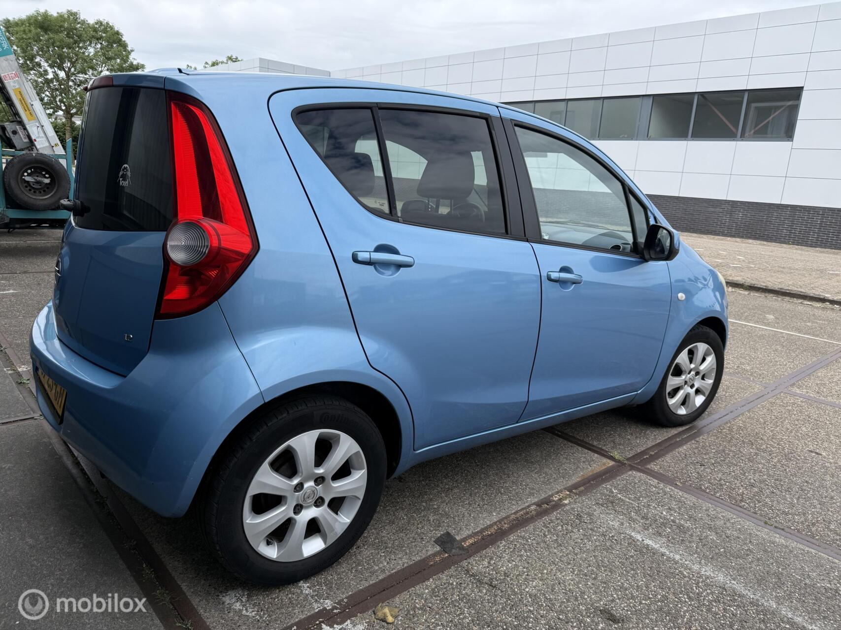 Foto van Opel Agila