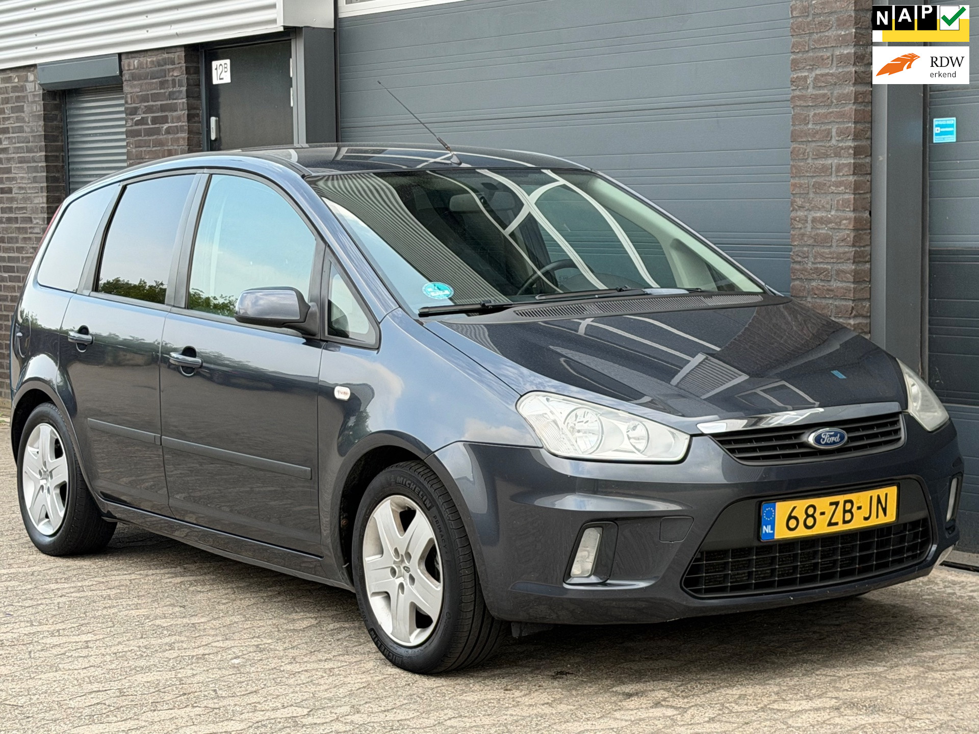 Ford Focus C-max 1.8-16V Trend AIRCO CRUISE nw APK TREKHAAK 2007 - voorkant
