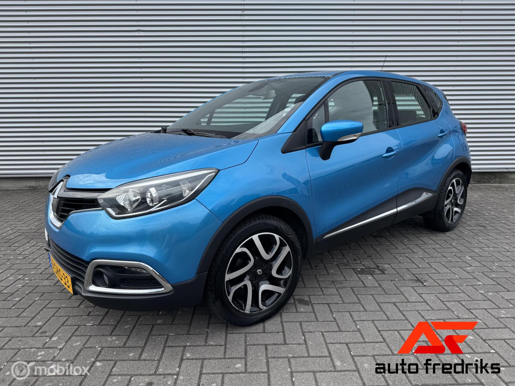 Renault Captur 0.9 TCe Dynamique | Trekhaak | All-season | 2013 - voorkant