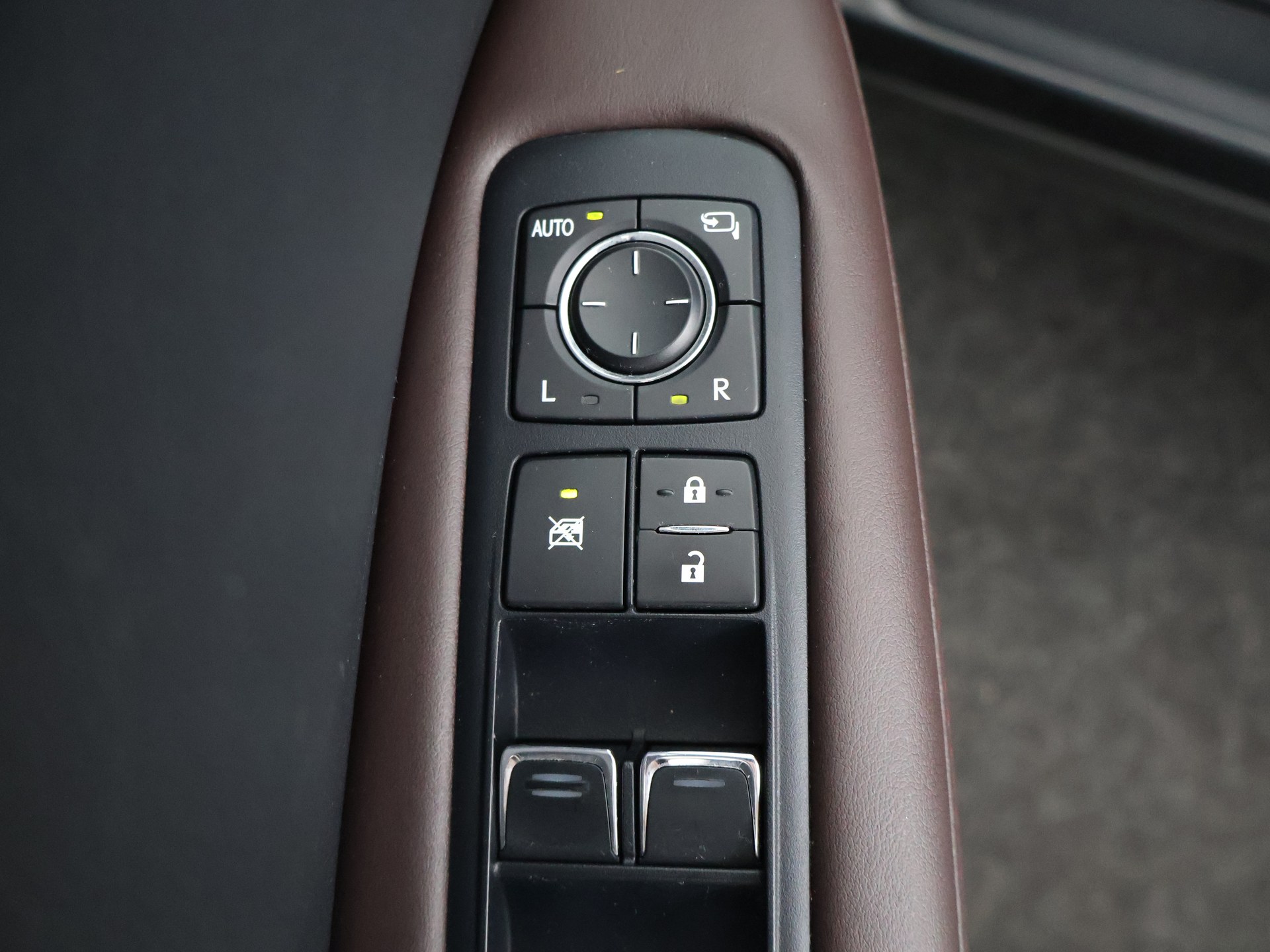 Foto van Lexus Lexus Rx450h