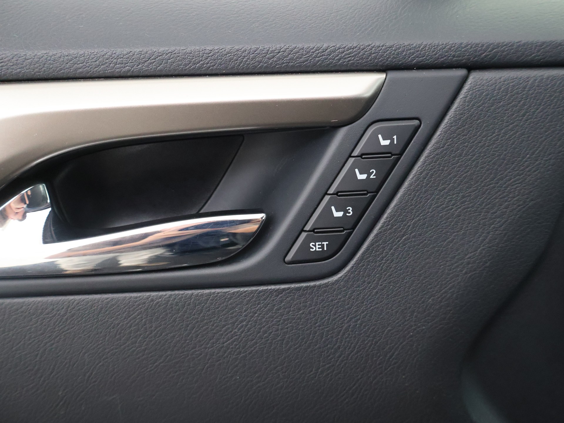 Foto van Lexus Lexus Rx450h
