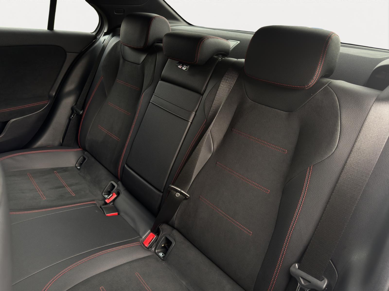 Foto van Mercedes-Benz A 200