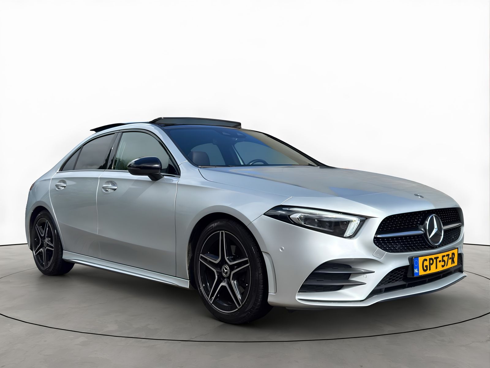 Foto van Mercedes-Benz A 200