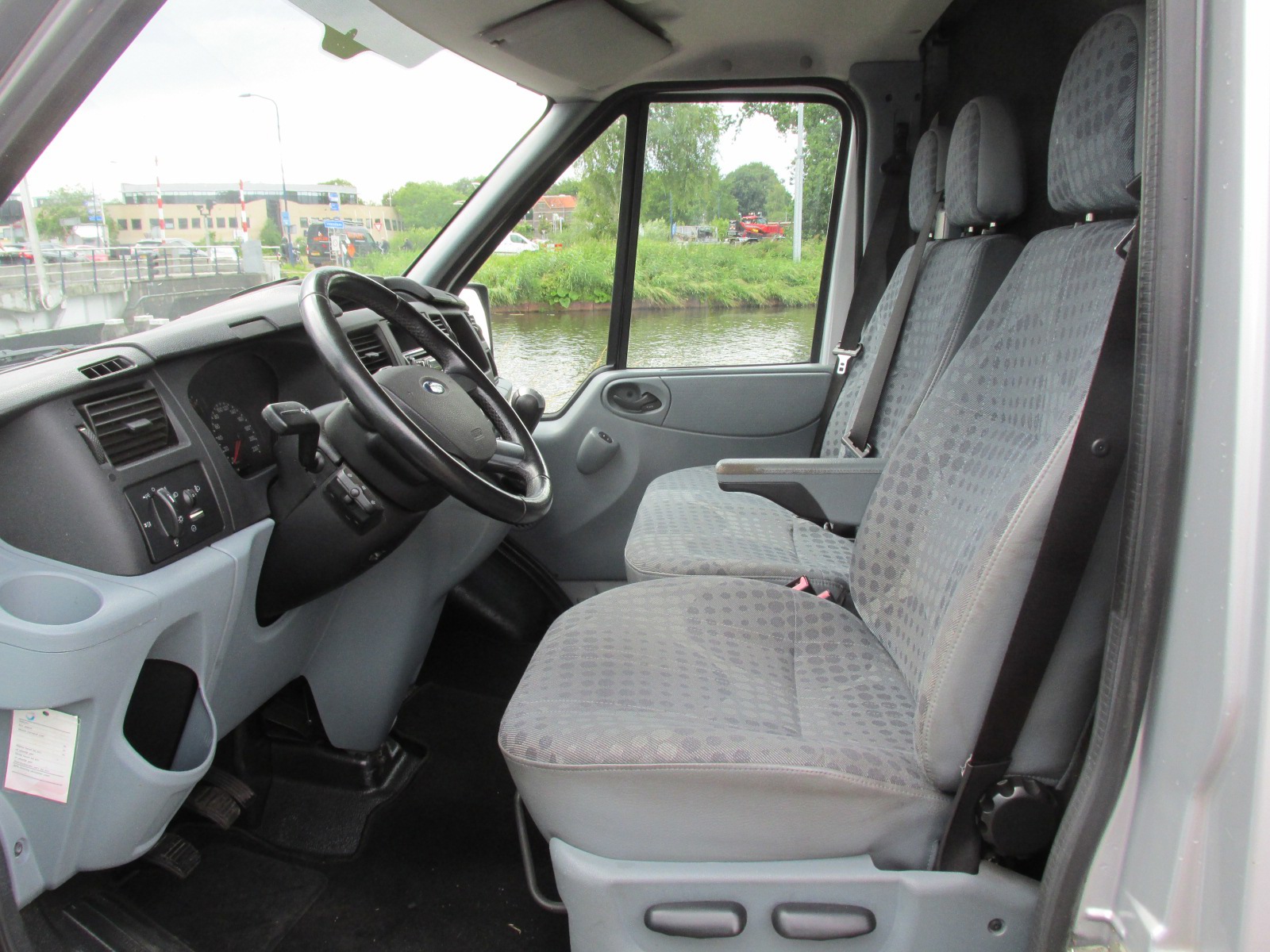 Foto van Ford Transit 260s FD Van 110 LR 4.23
