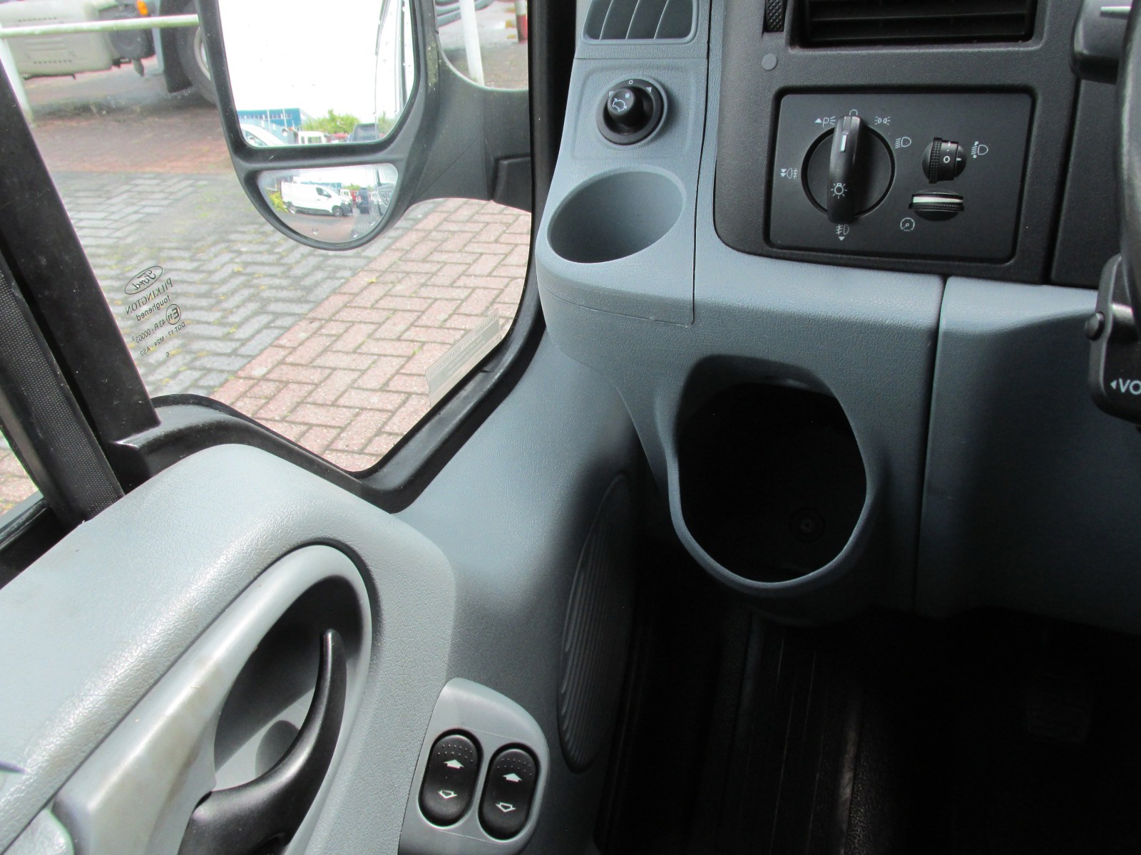 Foto van Ford Transit 260s FD Van 110 LR 4.23