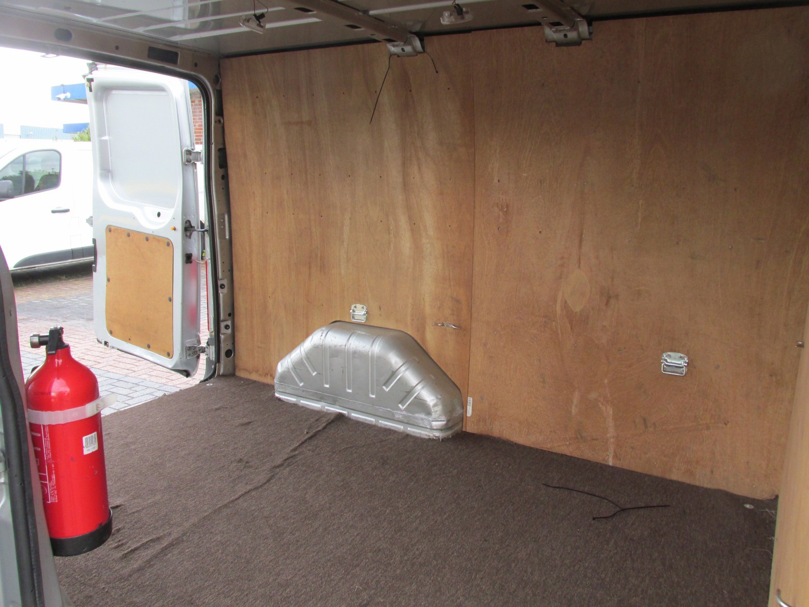 Foto van Ford Transit 260s FD Van 110 LR 4.23