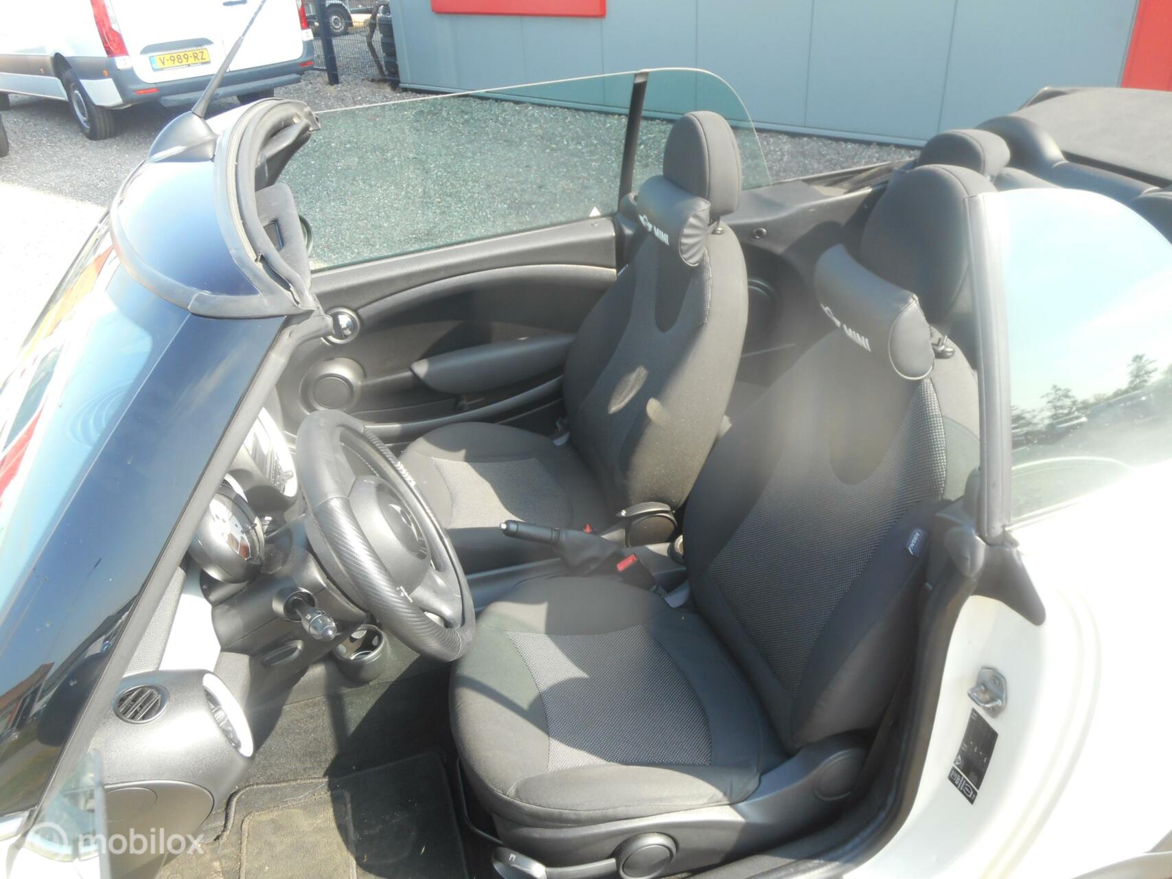 Foto van Mini Cabrio
