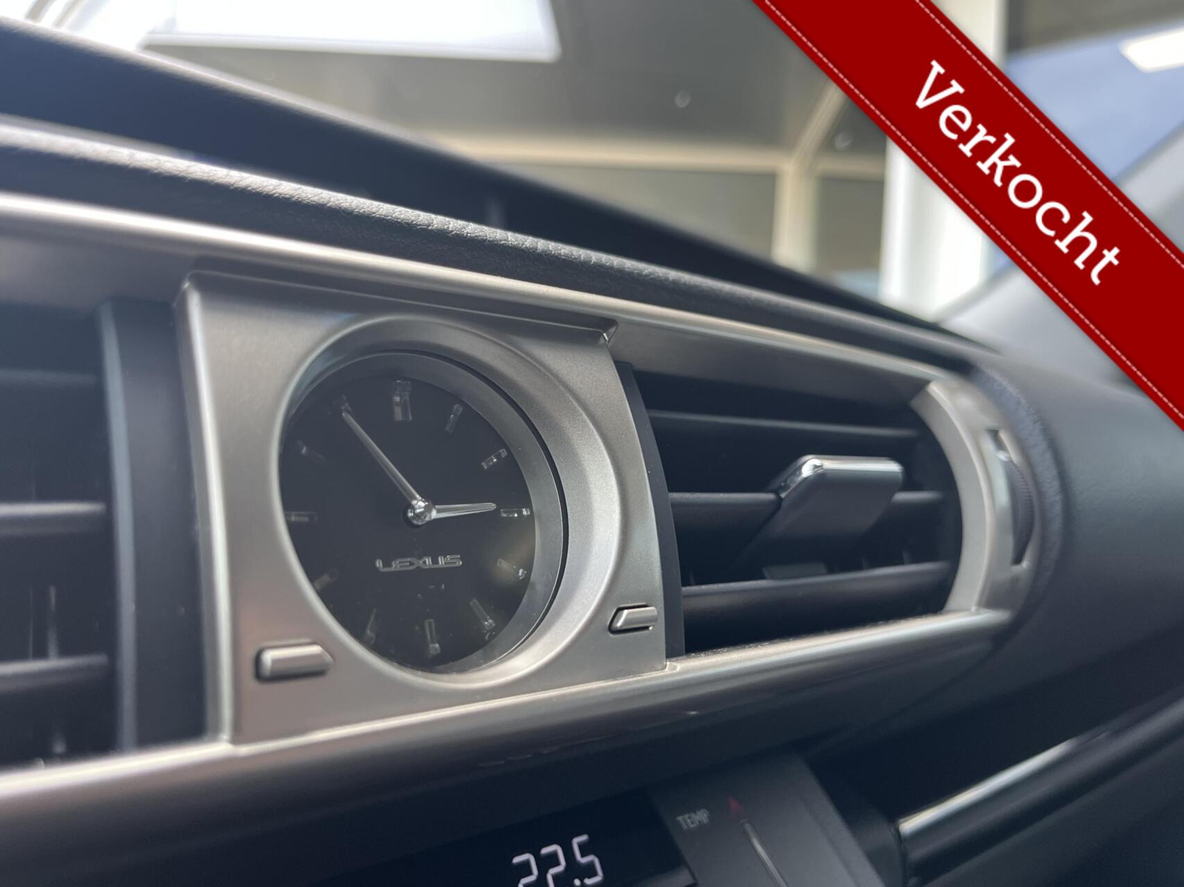 Foto van Lexus Lexus Is300h