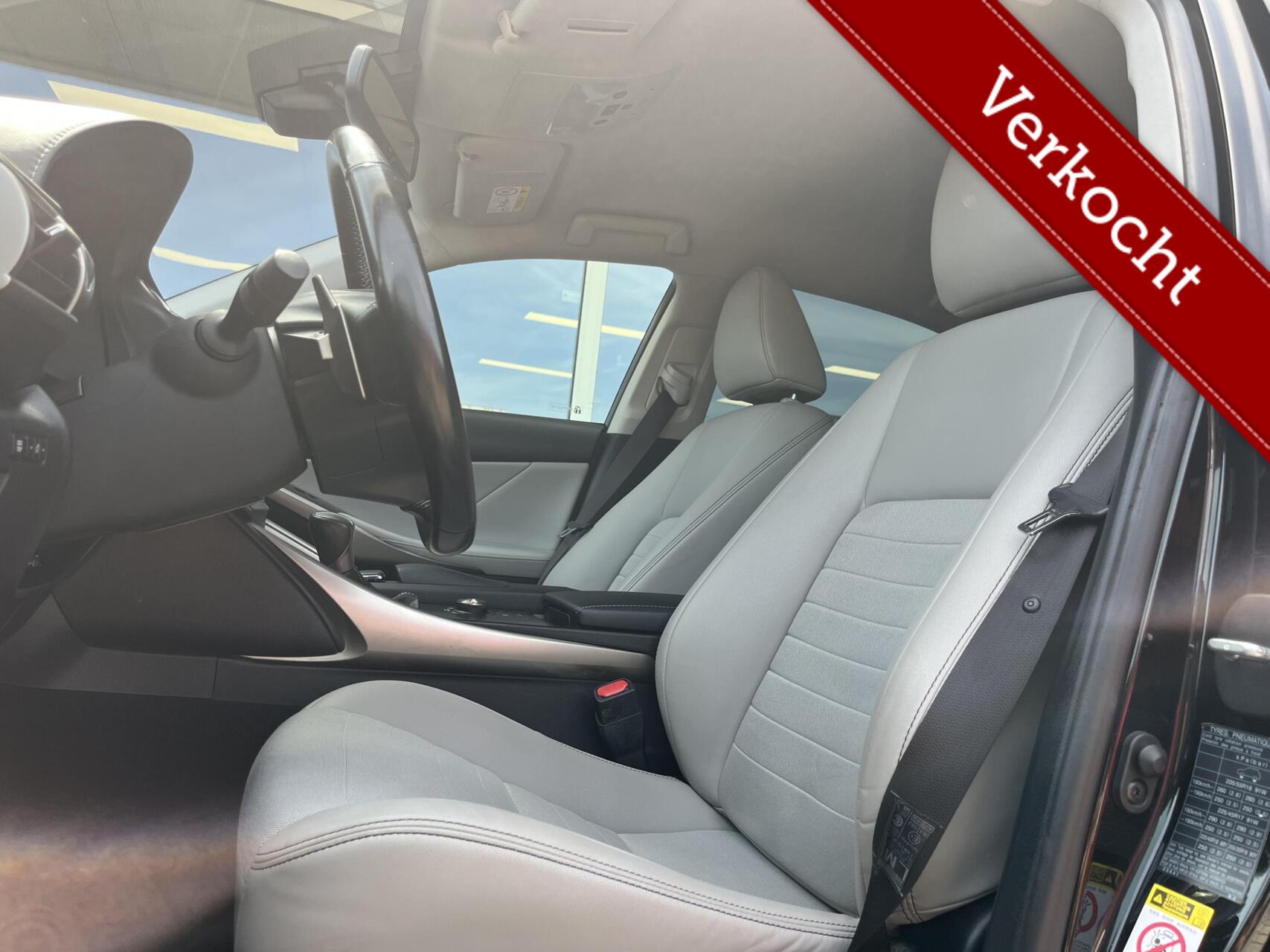 Foto van Lexus Lexus Is300h