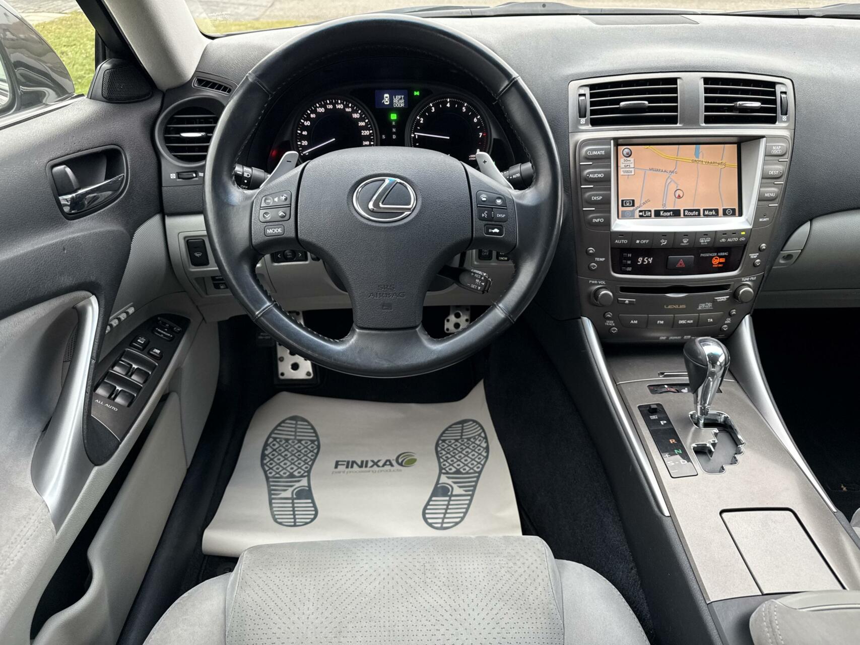 Foto van Lexus Is