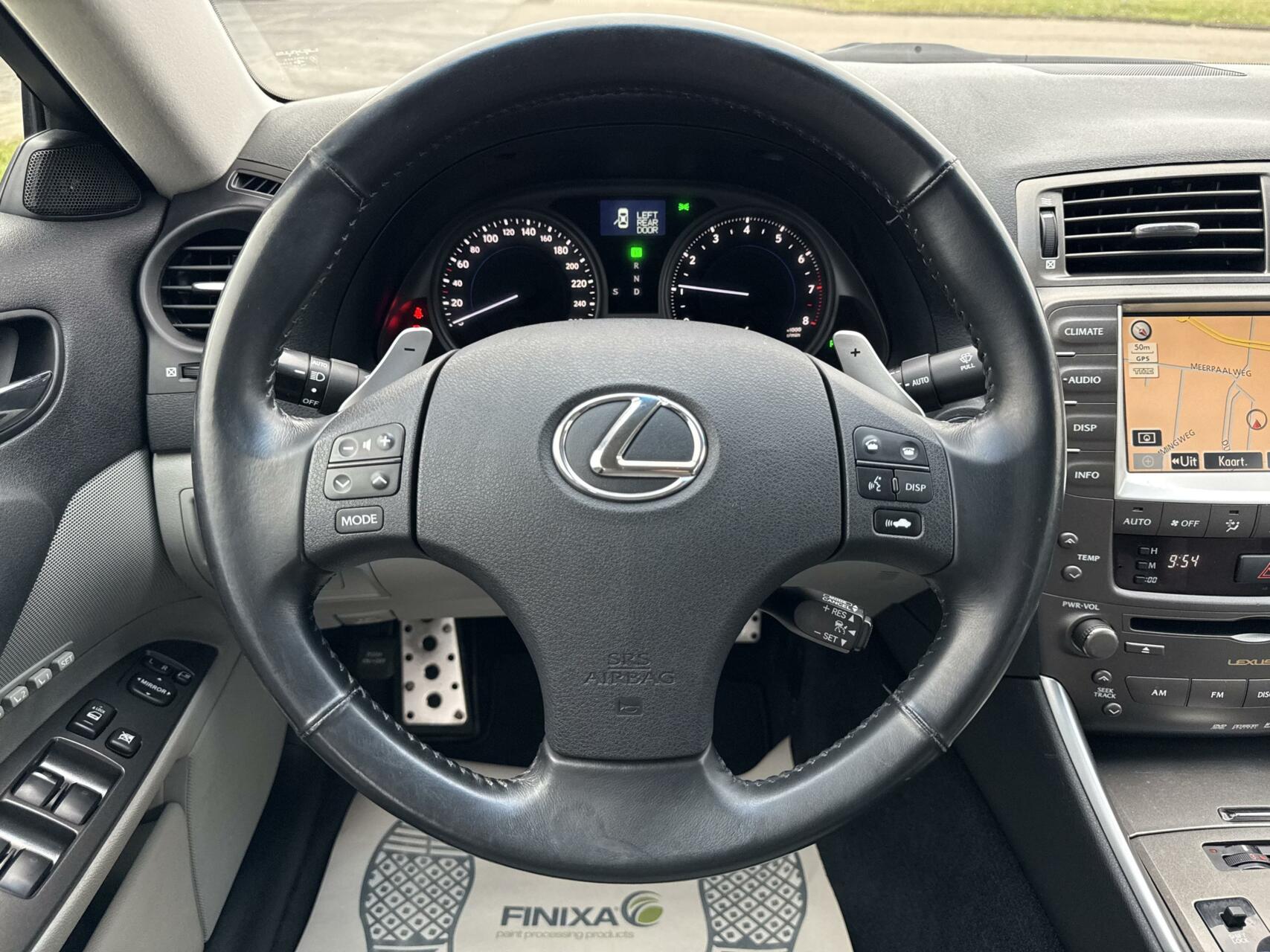 Foto van Lexus Is