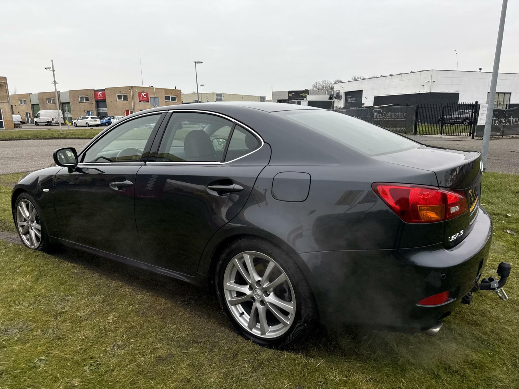 Foto van Lexus Is