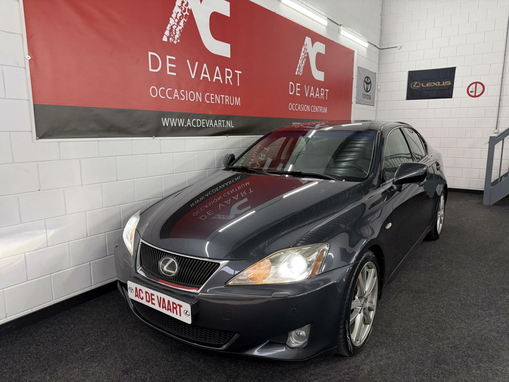 Foto van Lexus Is