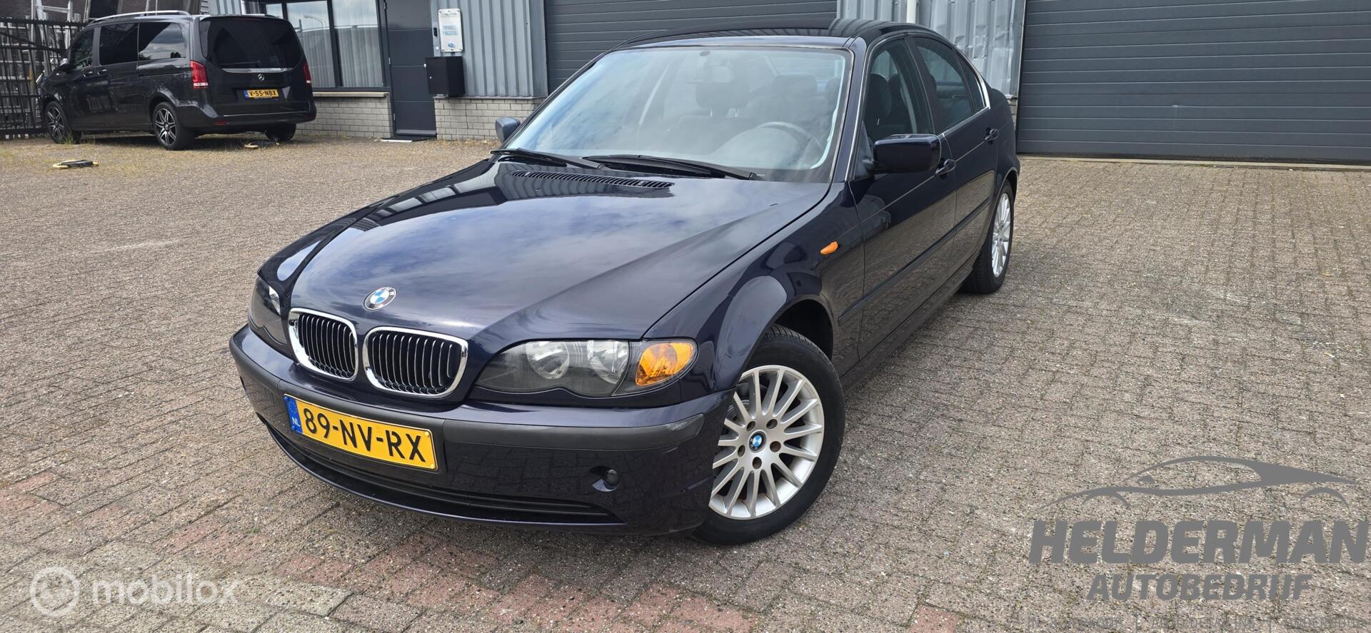 BMW 3er Reihe 320i 2004 - voorkant