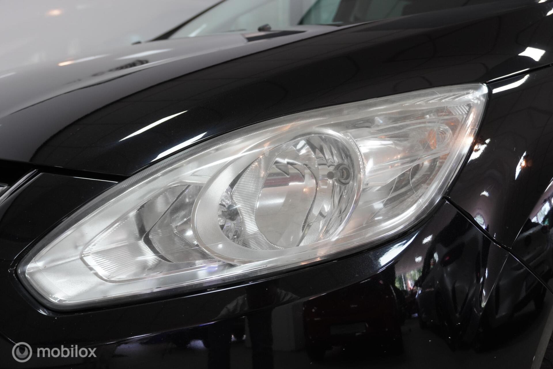 Foto van Ford Grand C-max
