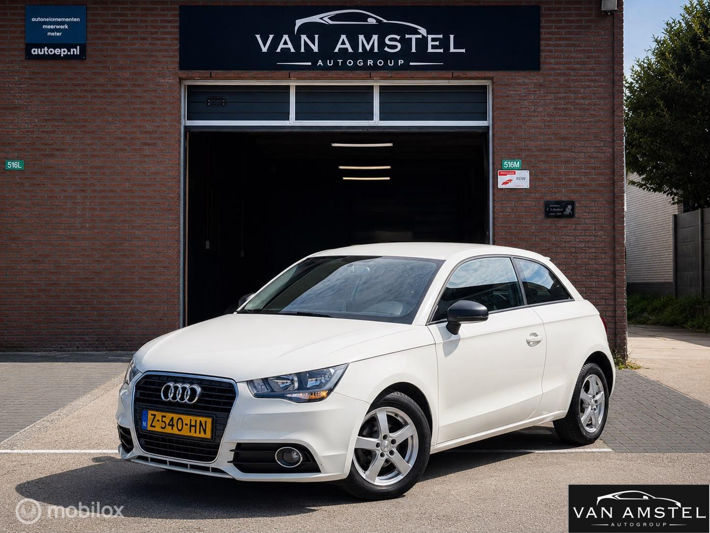 Audi A1 1.2 TFSI Attraction 2014 - voorkant