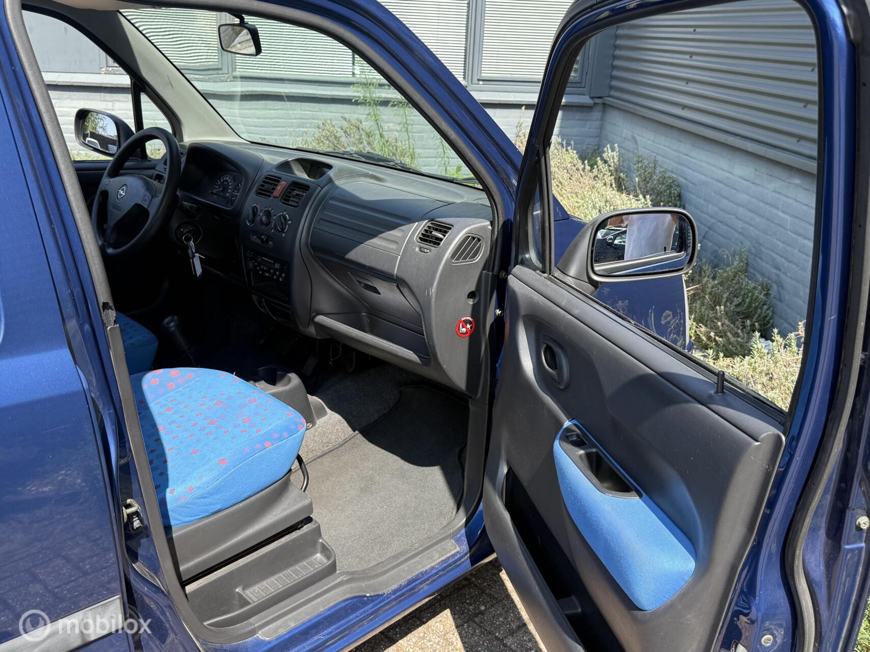 Foto van Opel Agila