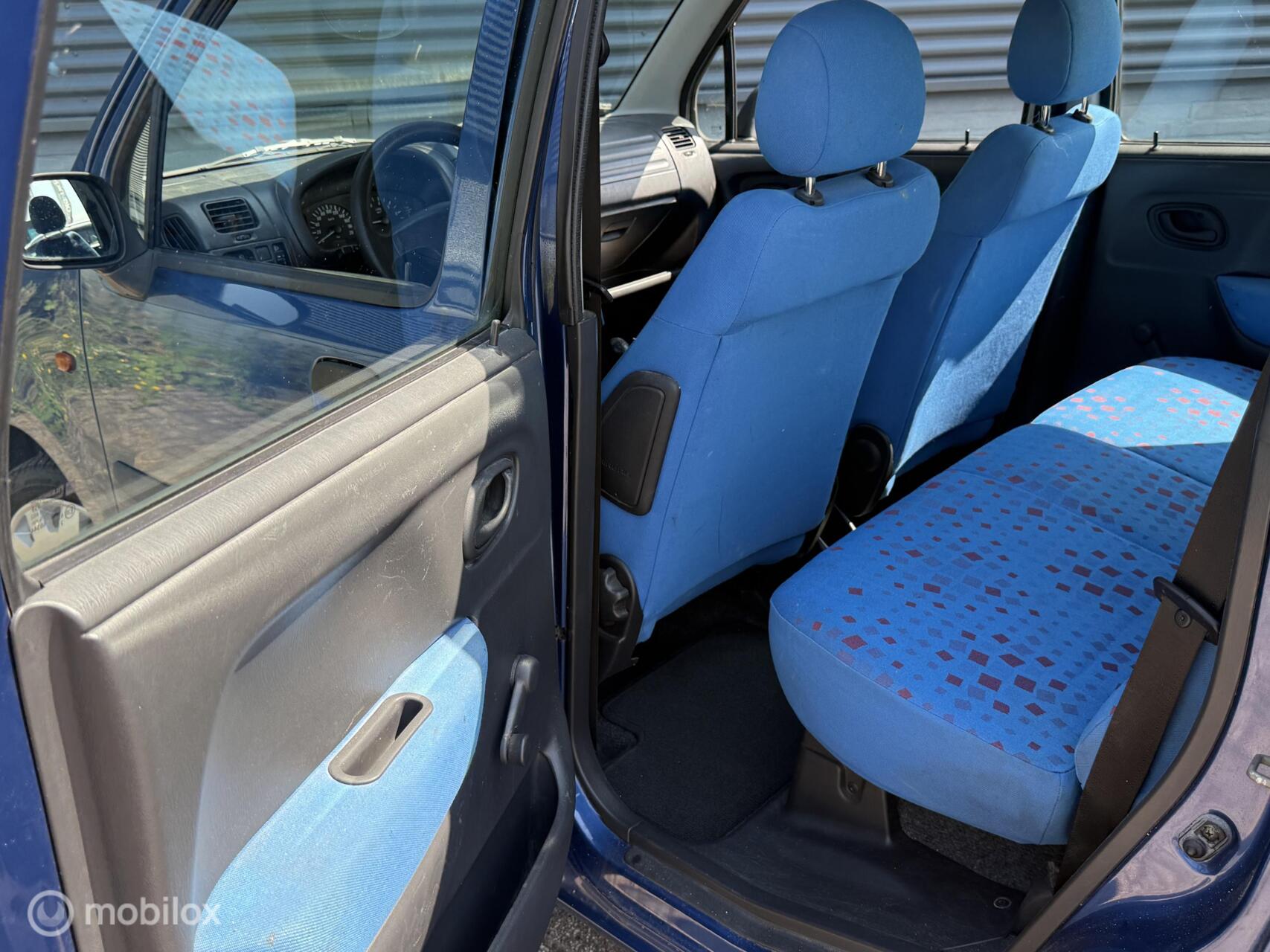 Foto van Opel Agila