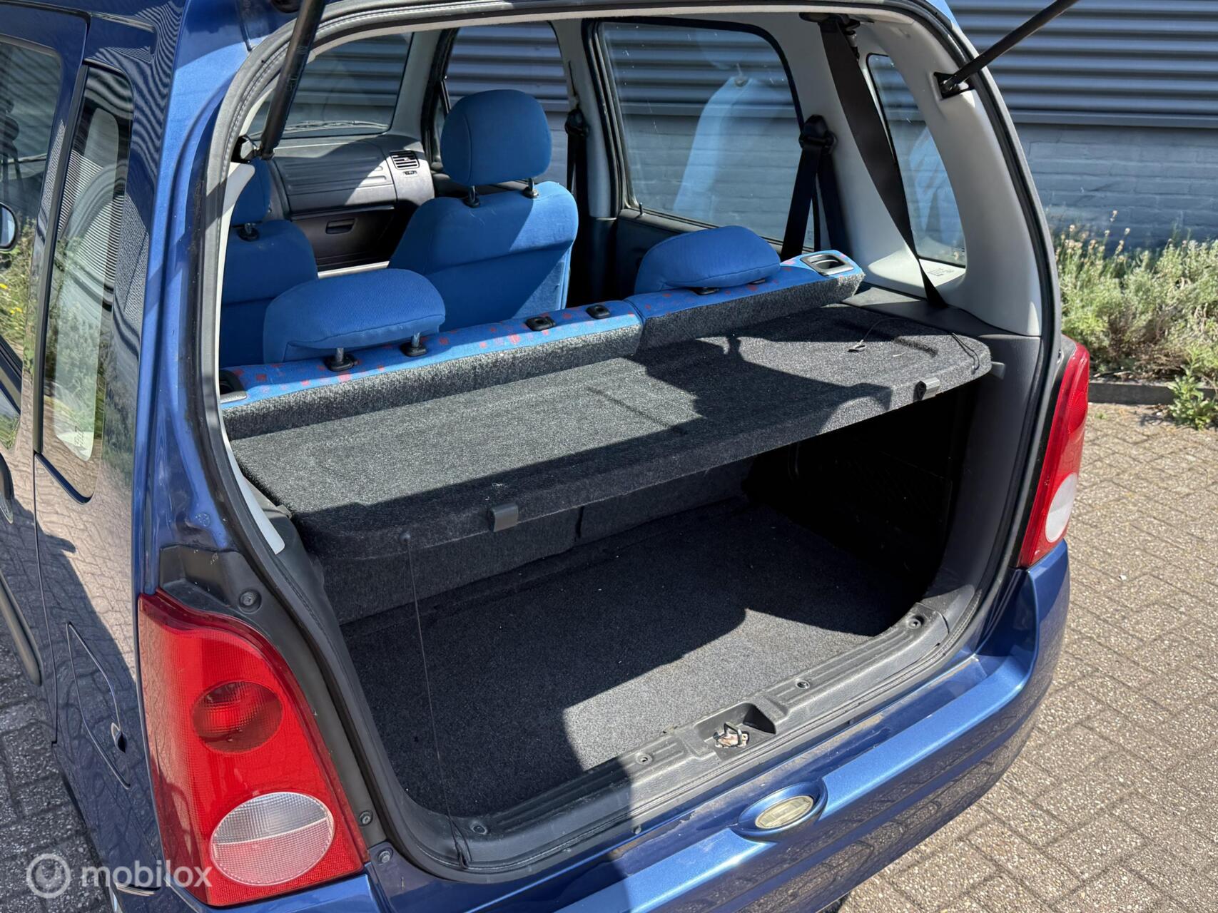 Foto van Opel Agila