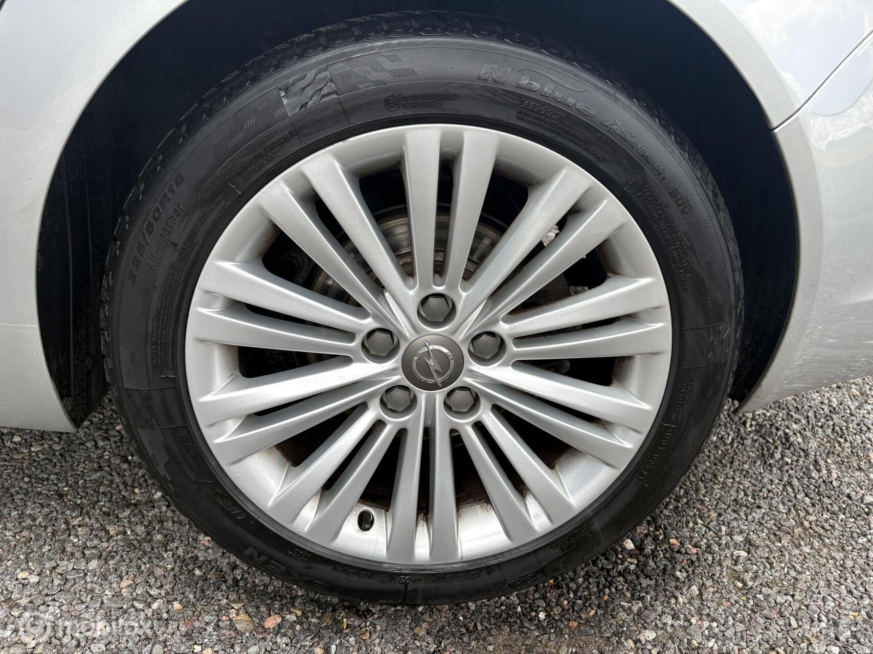 Foto van Opel Insignia Limousine HB
