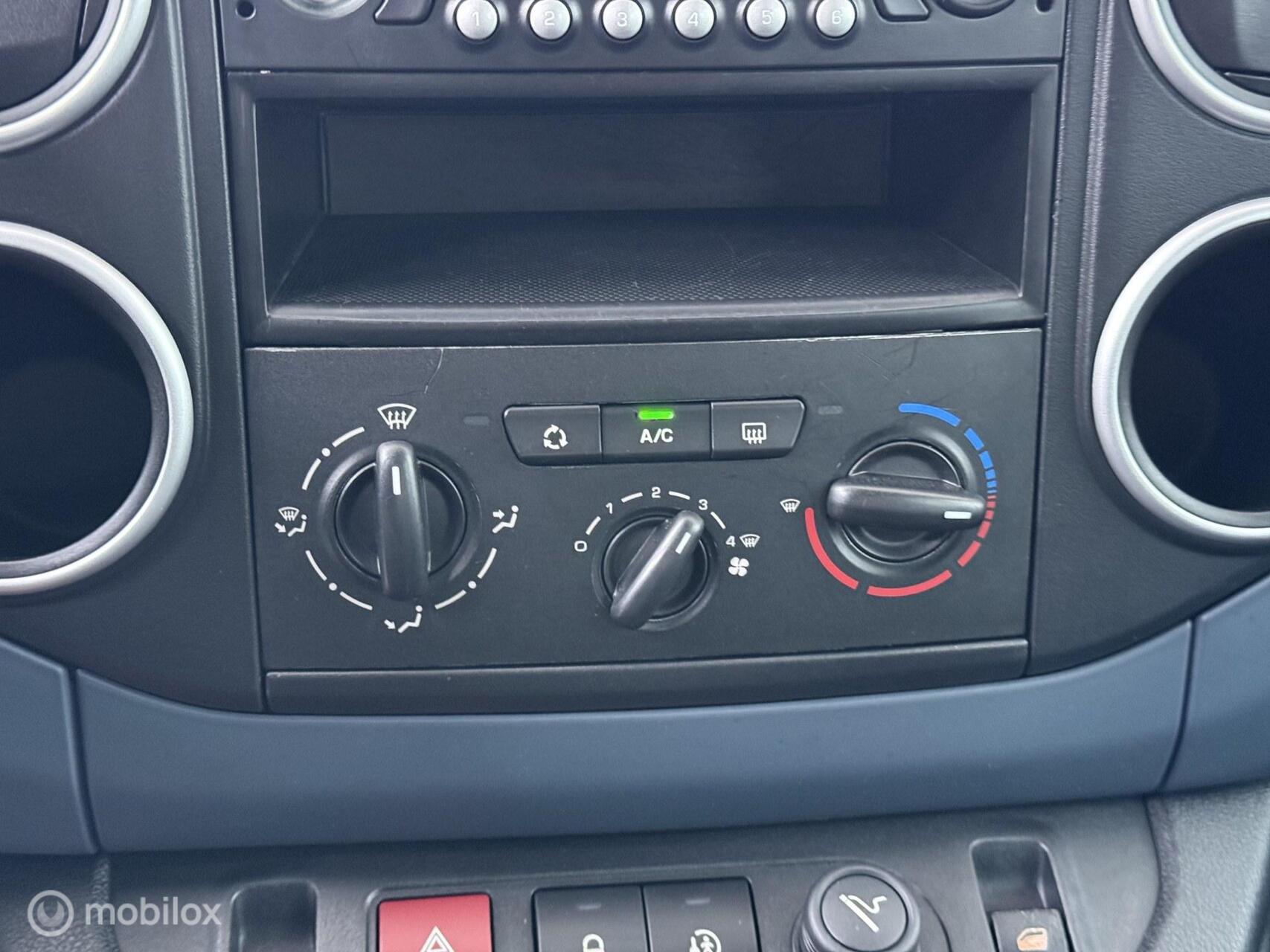 Foto van Peugeot Partner