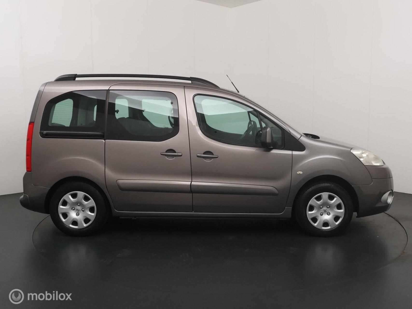 Foto van Peugeot Partner