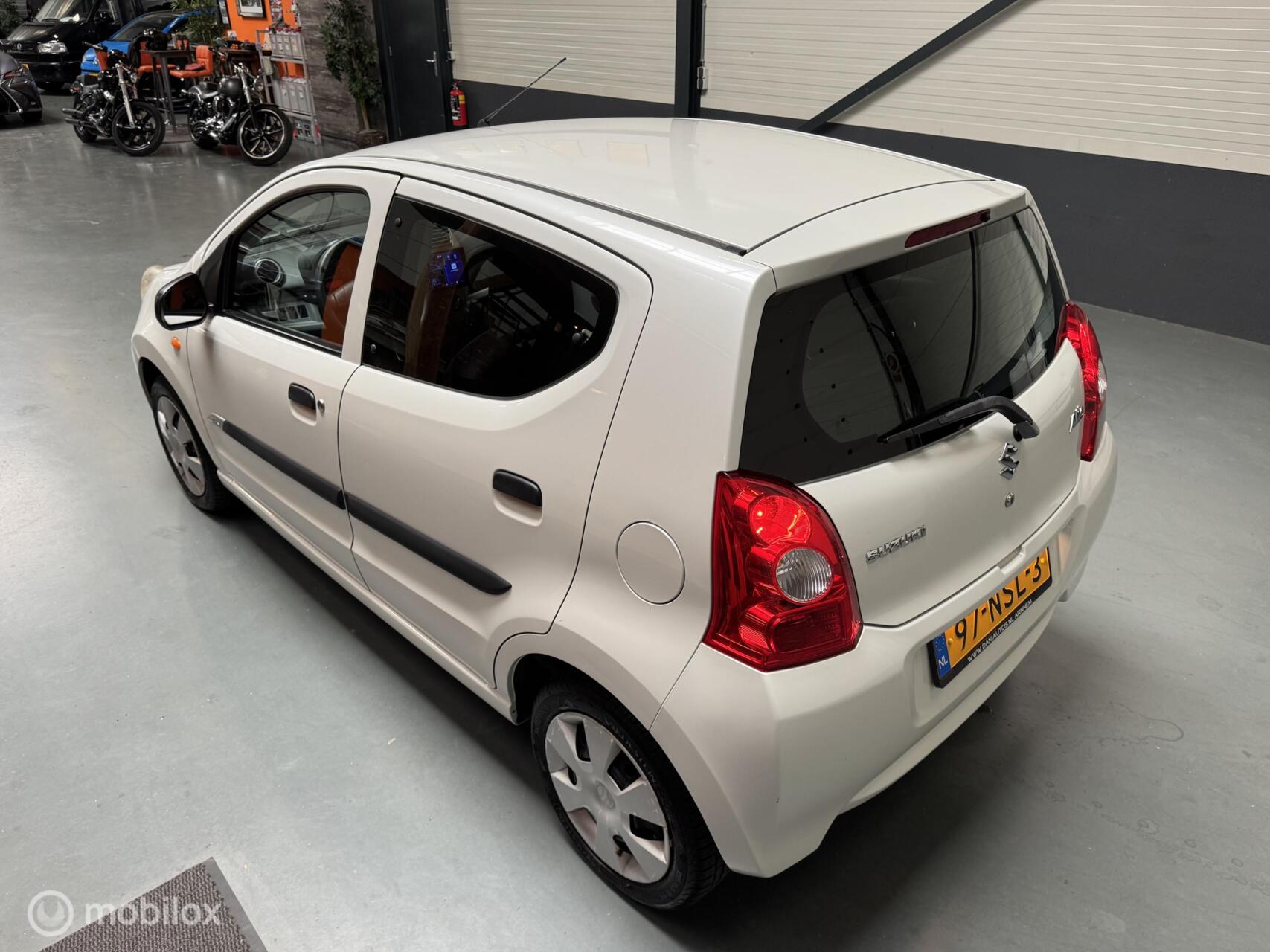 Foto van Suzuki Alto