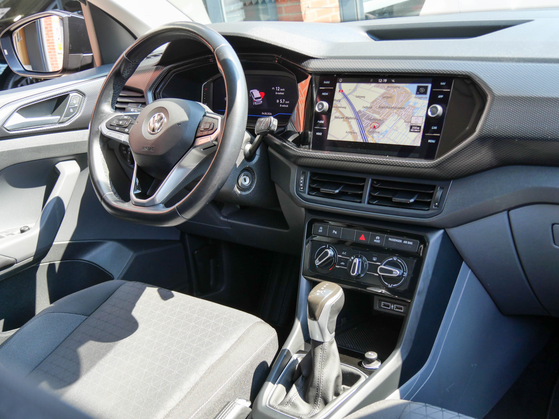 Foto van Volkswagen T-cross