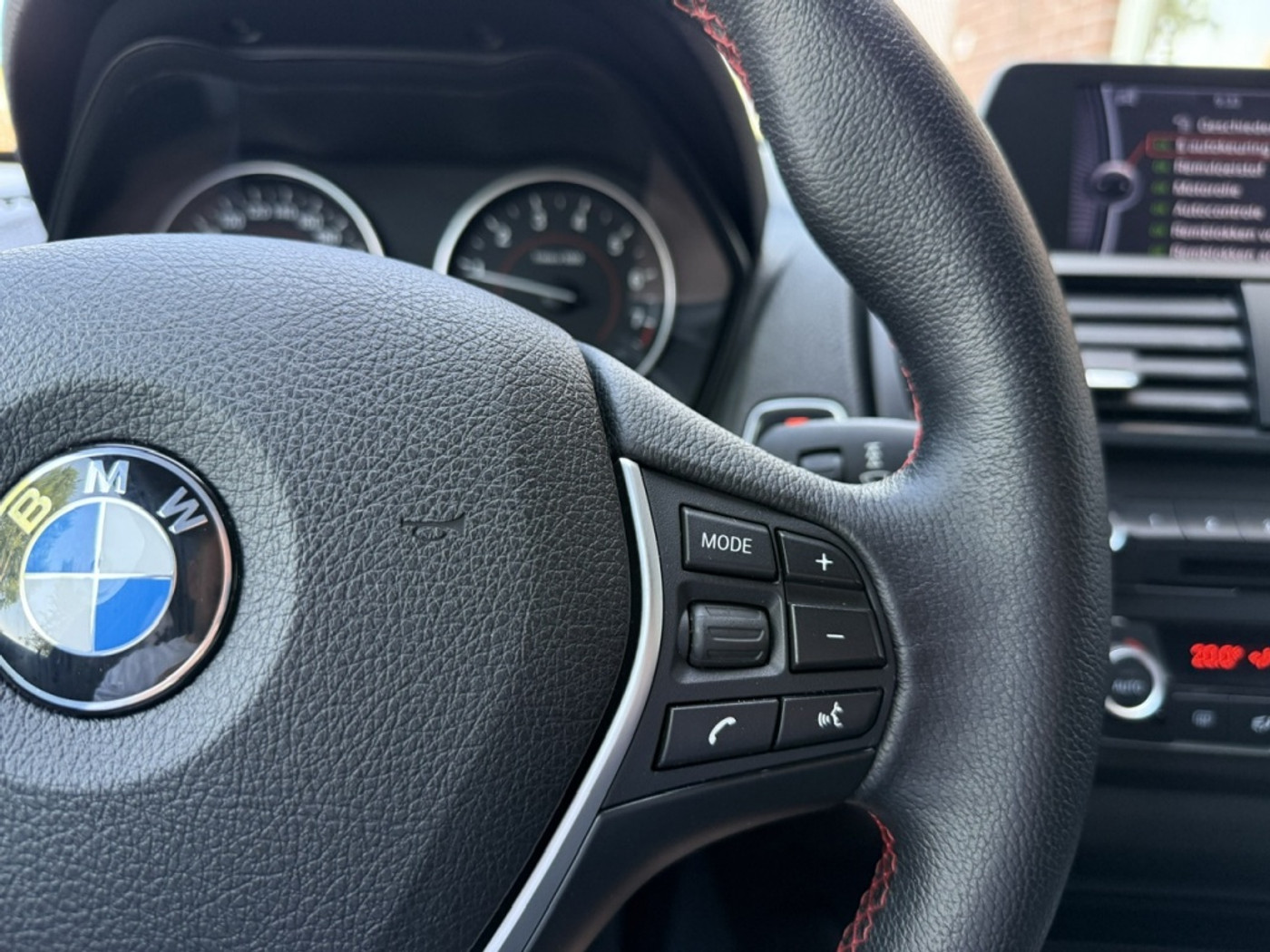 Foto van BMW 118i
