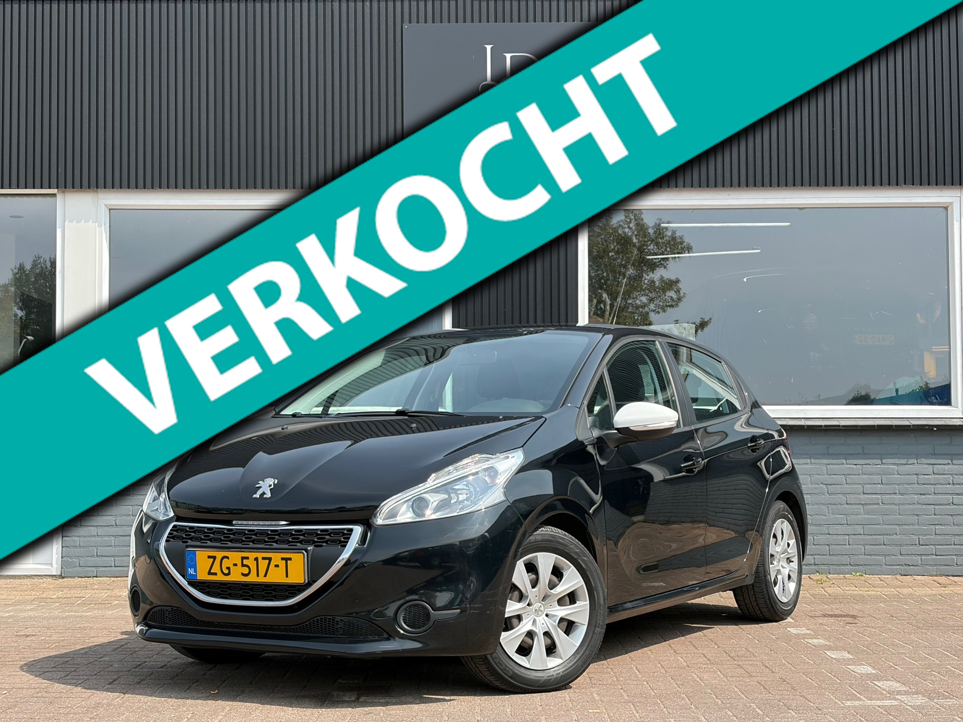 Peugeot 208 1.2 PureTech / Airco / Lage Kilometerstand ! 2018 - voorkant