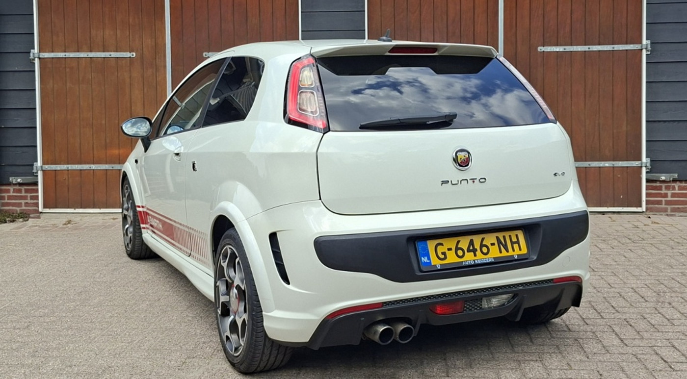 Foto van Fiat Punto Abarth