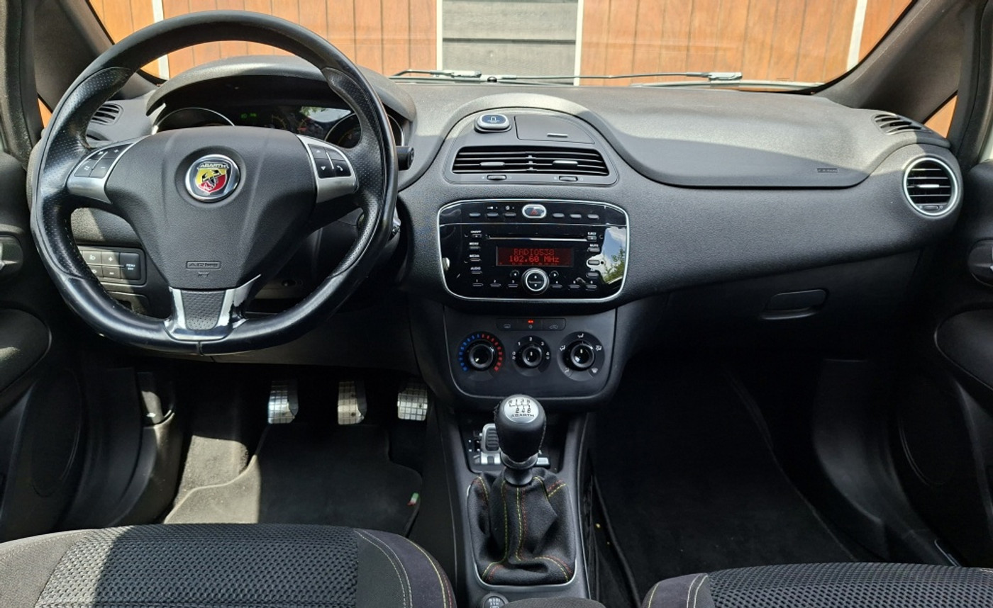 Foto van Fiat Punto Abarth