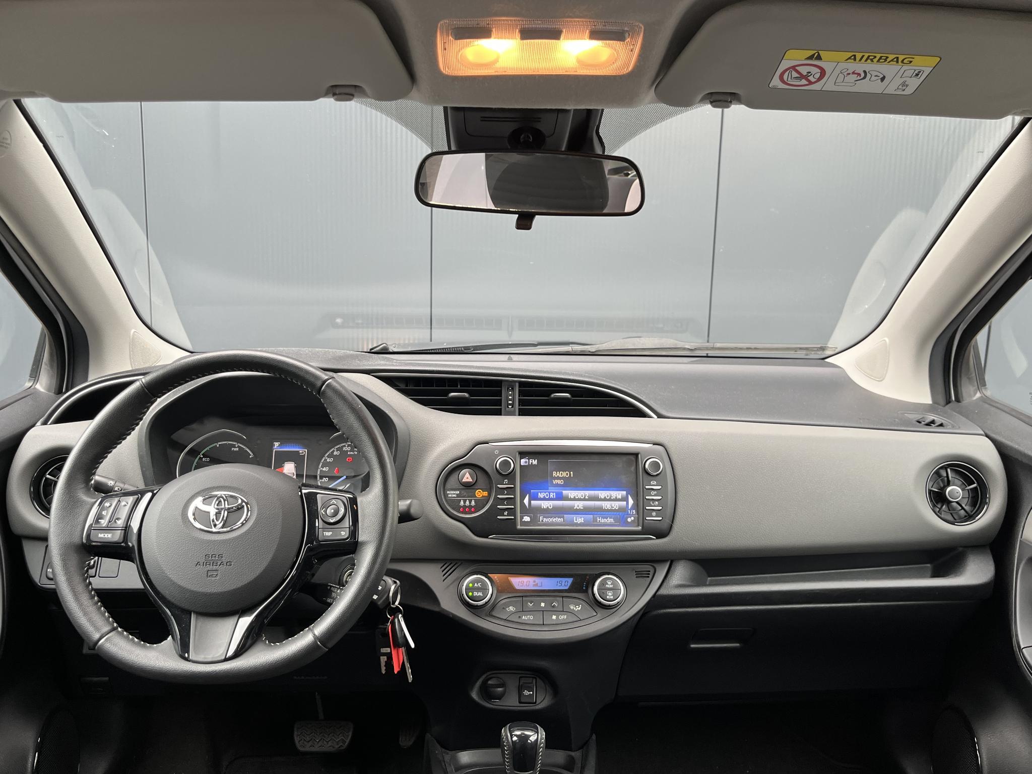 Foto van Toyota Toyota Yaris Hybrid