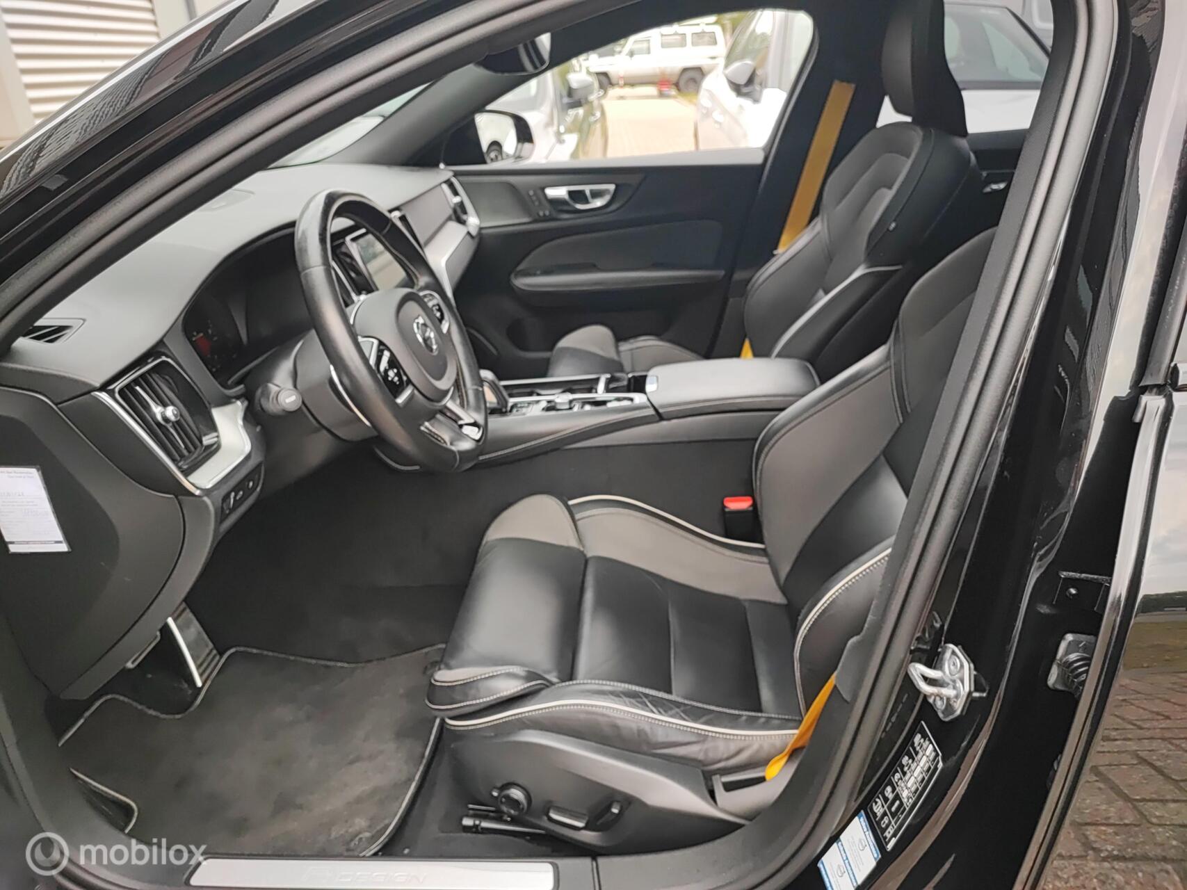 Foto van Volvo S60 T8 Twin Engine