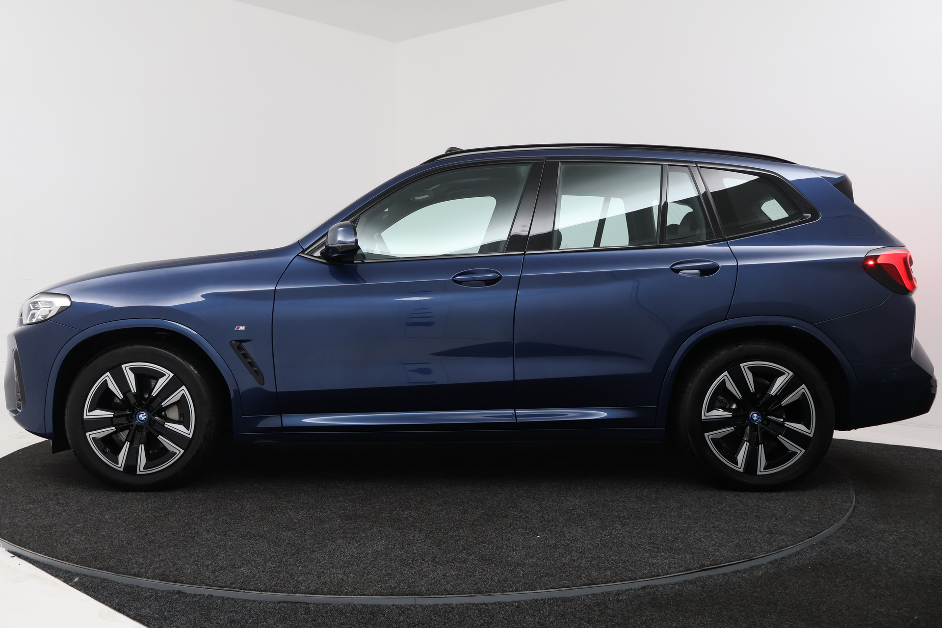 Foto van BMW Ix3