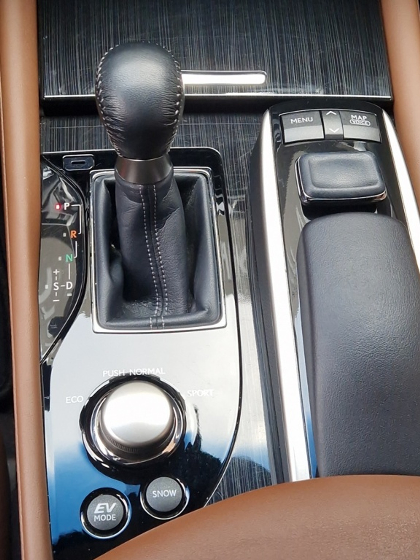 Foto van Lexus Lexus Gs300h