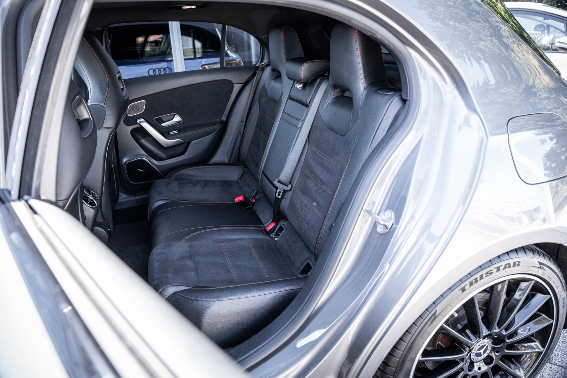 Foto van Mercedes-Benz A 220