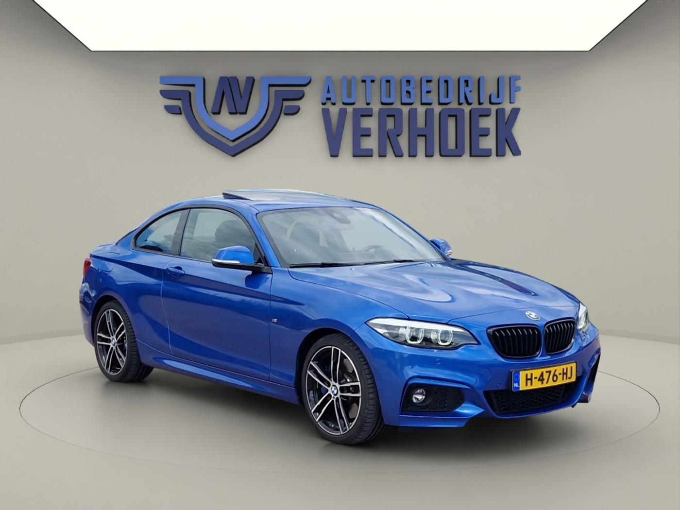BMW 230i 230i 252 PK! - NL Auto - 1e Eigenaar - Schuifdak 2020 - voorkant