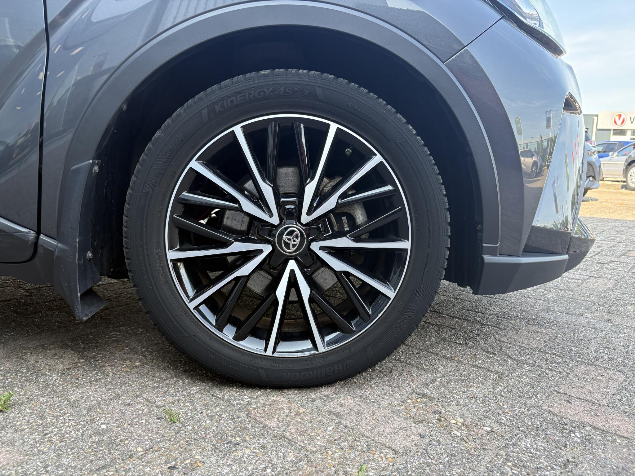 Foto van Toyota Toyota C-hr