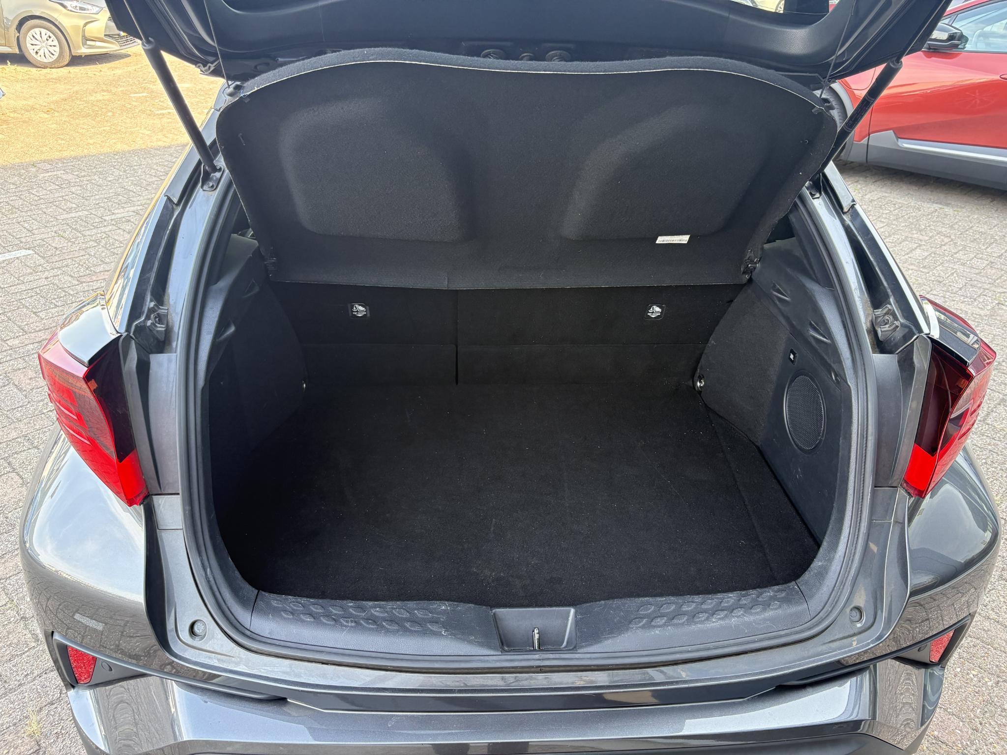 Foto van Toyota Toyota C-hr