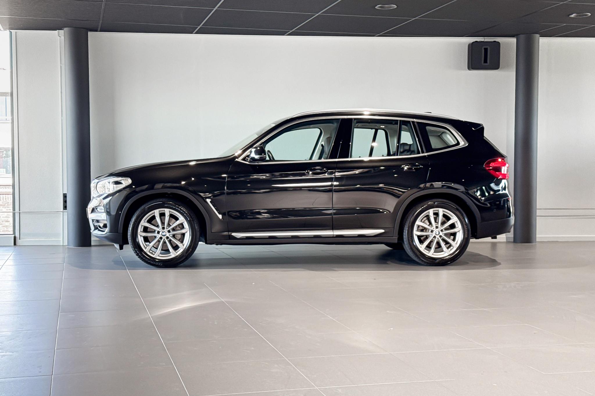 Foto van BMW X3 Xdrive30i
