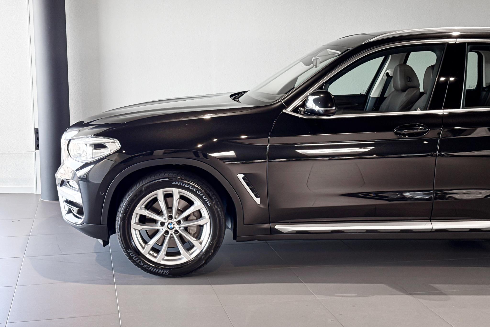 Foto van BMW X3 Xdrive30i