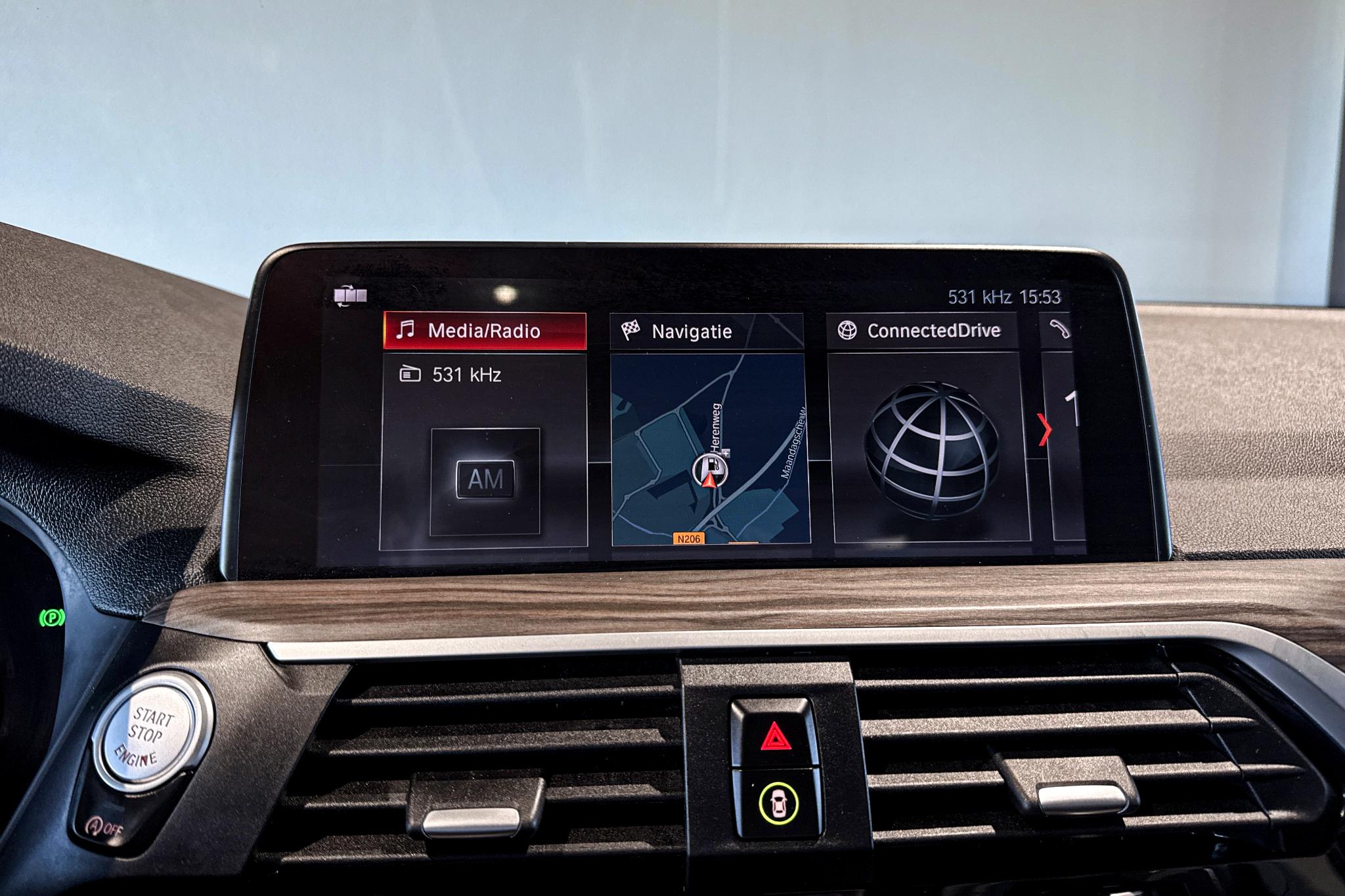 Foto van BMW X3 Xdrive30i