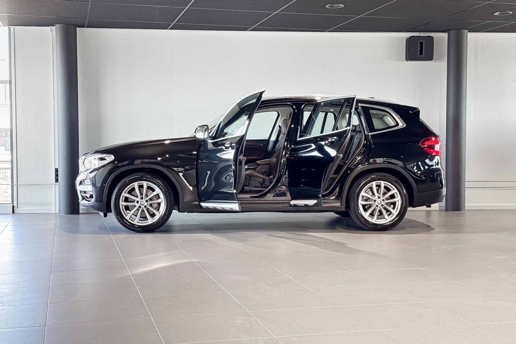 Foto van BMW X3 Xdrive30i