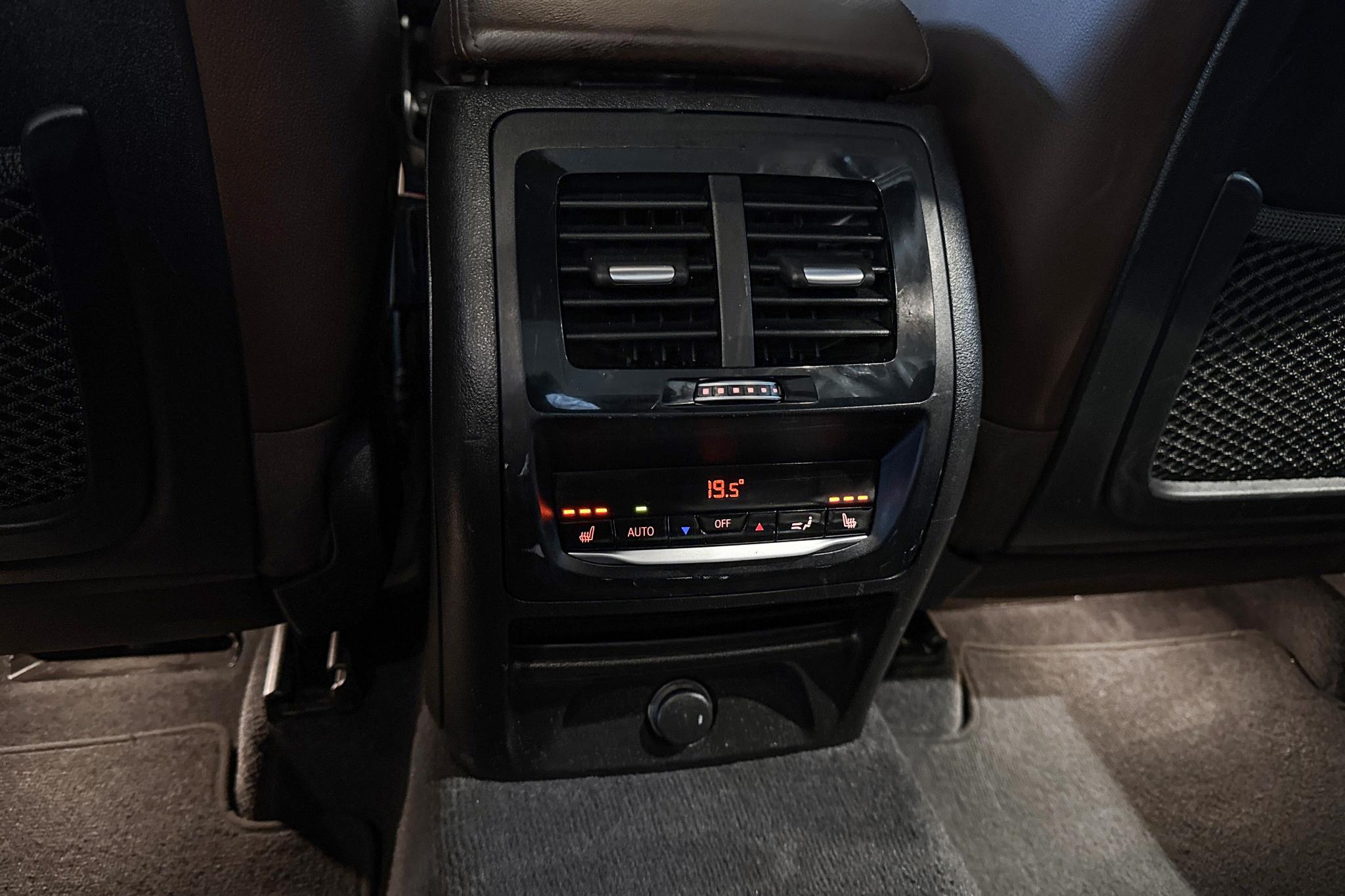 Foto van BMW X3 Xdrive30i