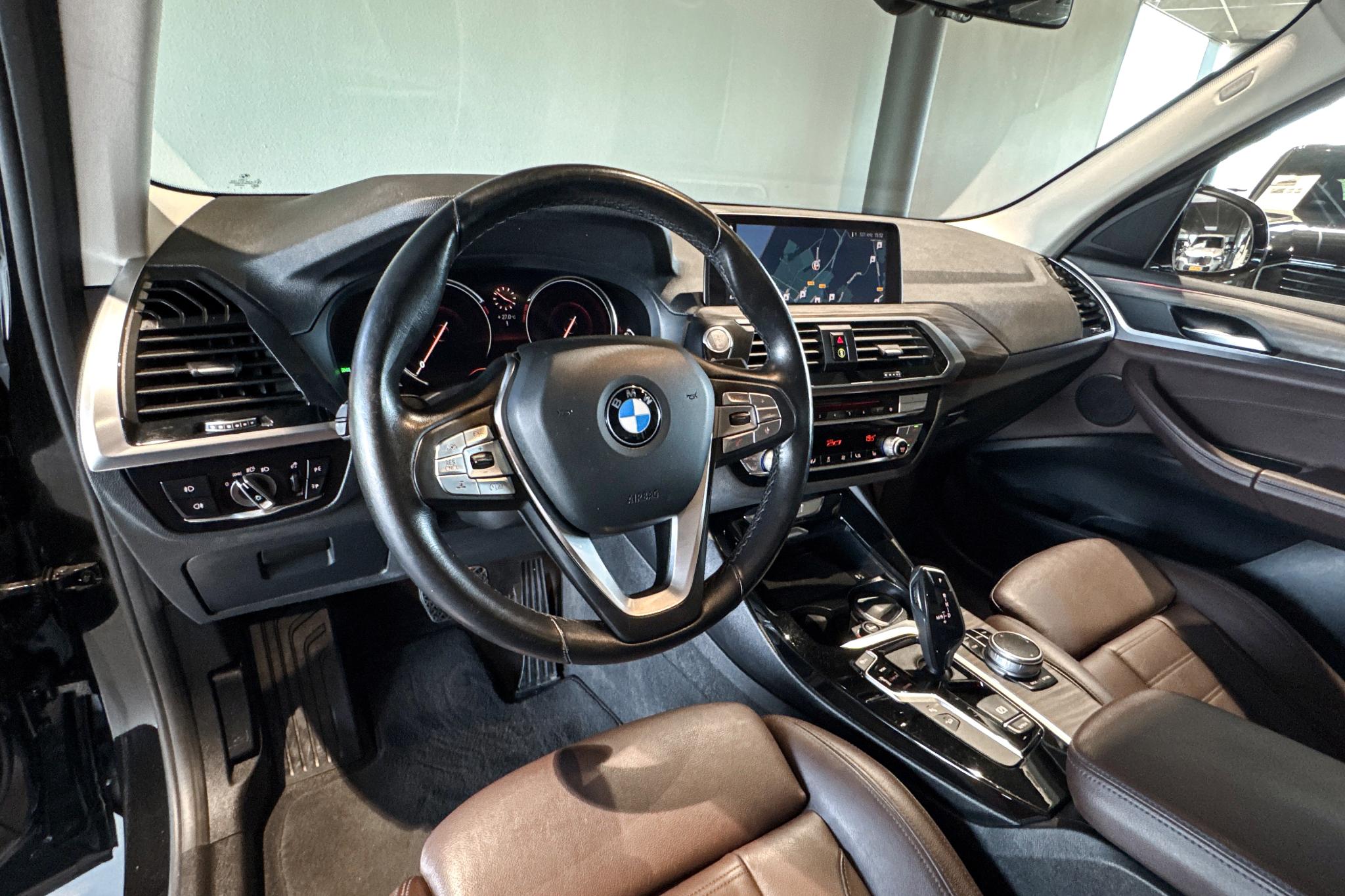 Foto van BMW X3 Xdrive30i