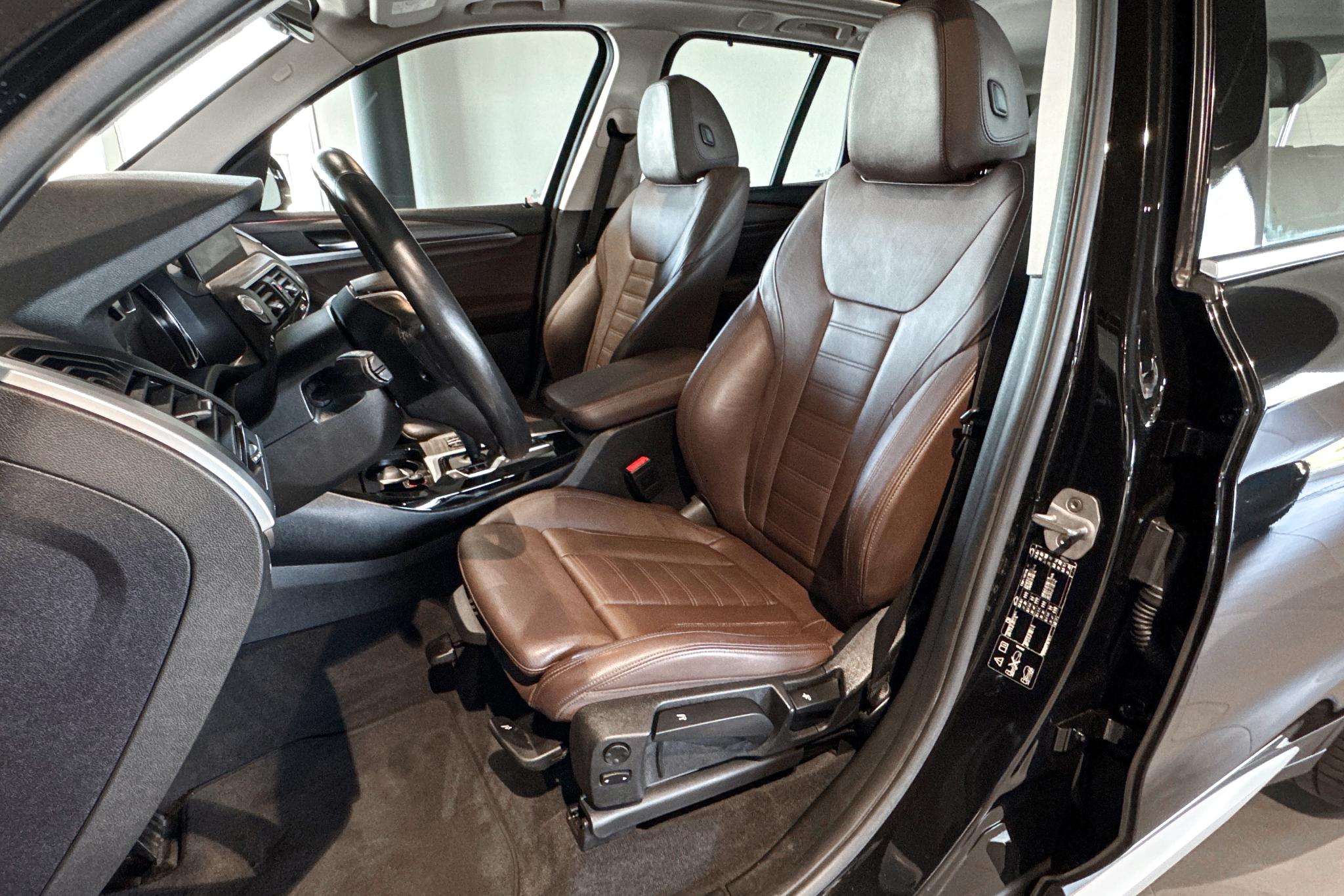 Foto van BMW X3 Xdrive30i