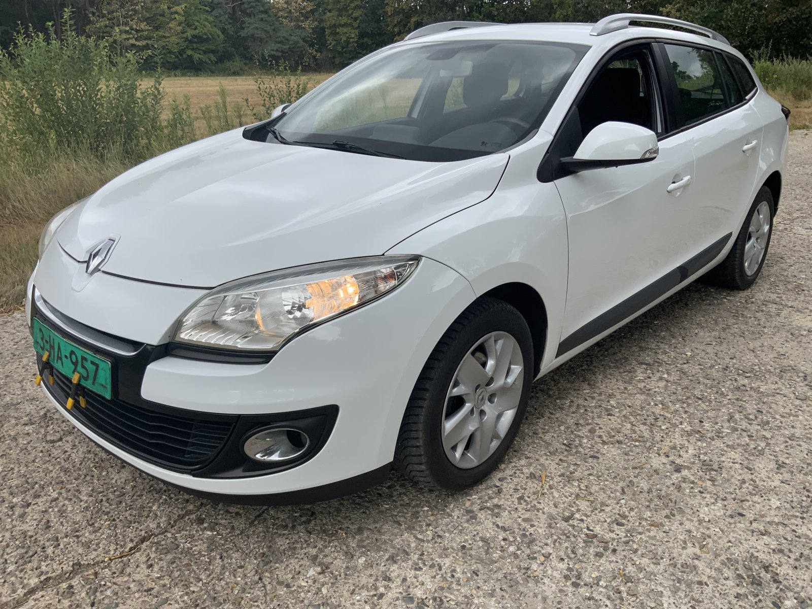 Renault Mégane Estate 1.2 TCe Expression 2013 - voorkant