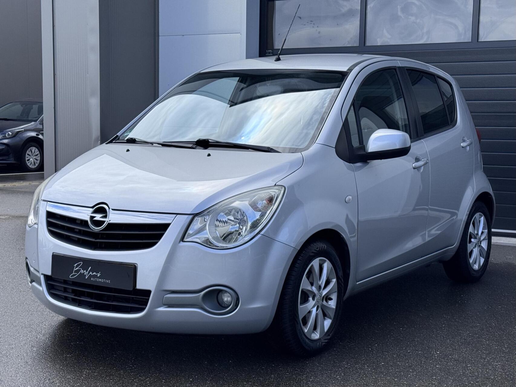 Foto van Opel Agila